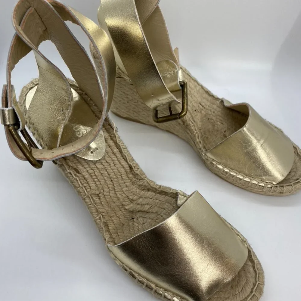 NIB Soludos Gold leather espadrille wedge Size 8